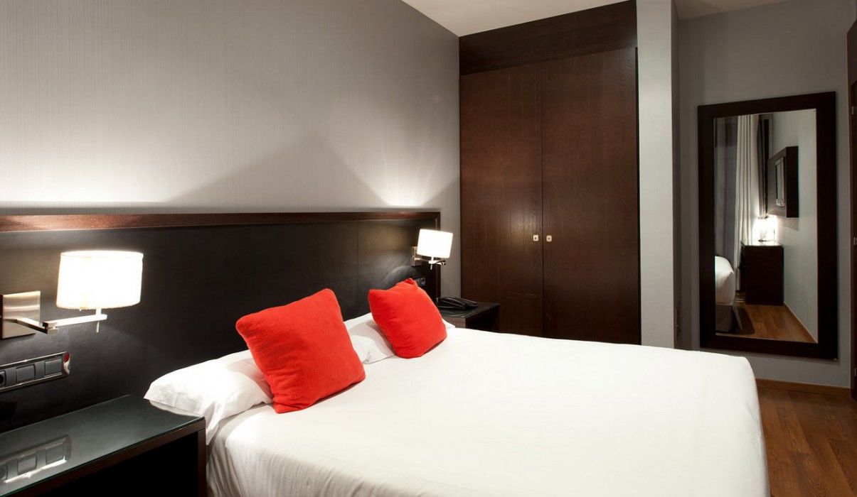 Suites Center Барселона Экстерьер фото