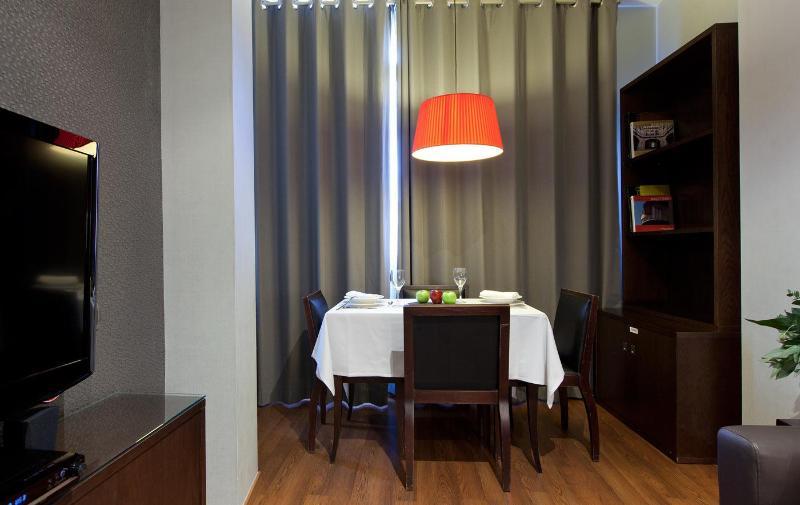 Suites Center Барселона Экстерьер фото