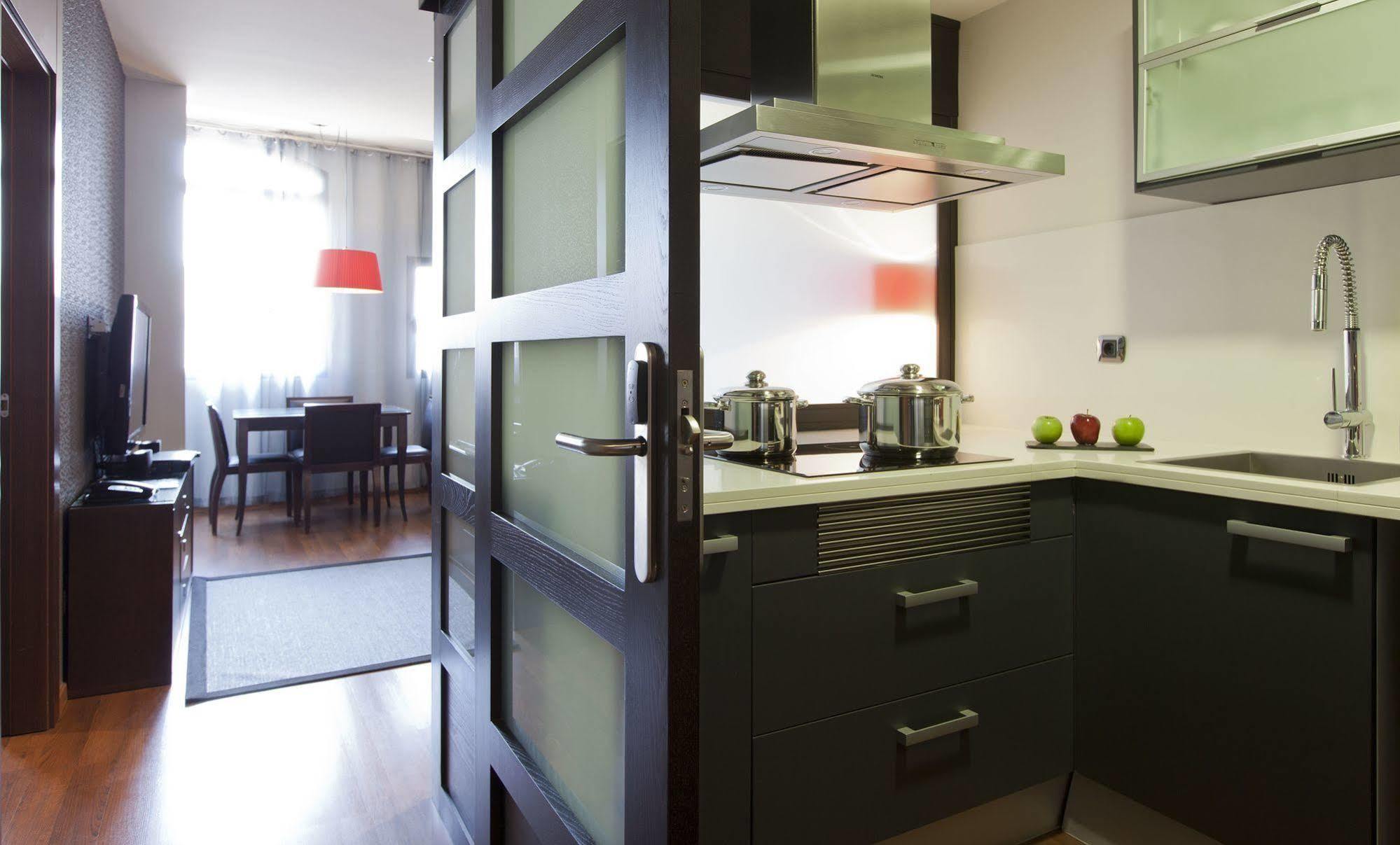 Suites Center Барселона Экстерьер фото